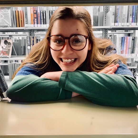 Meet your Posher, Lily - Picture 1 of 1